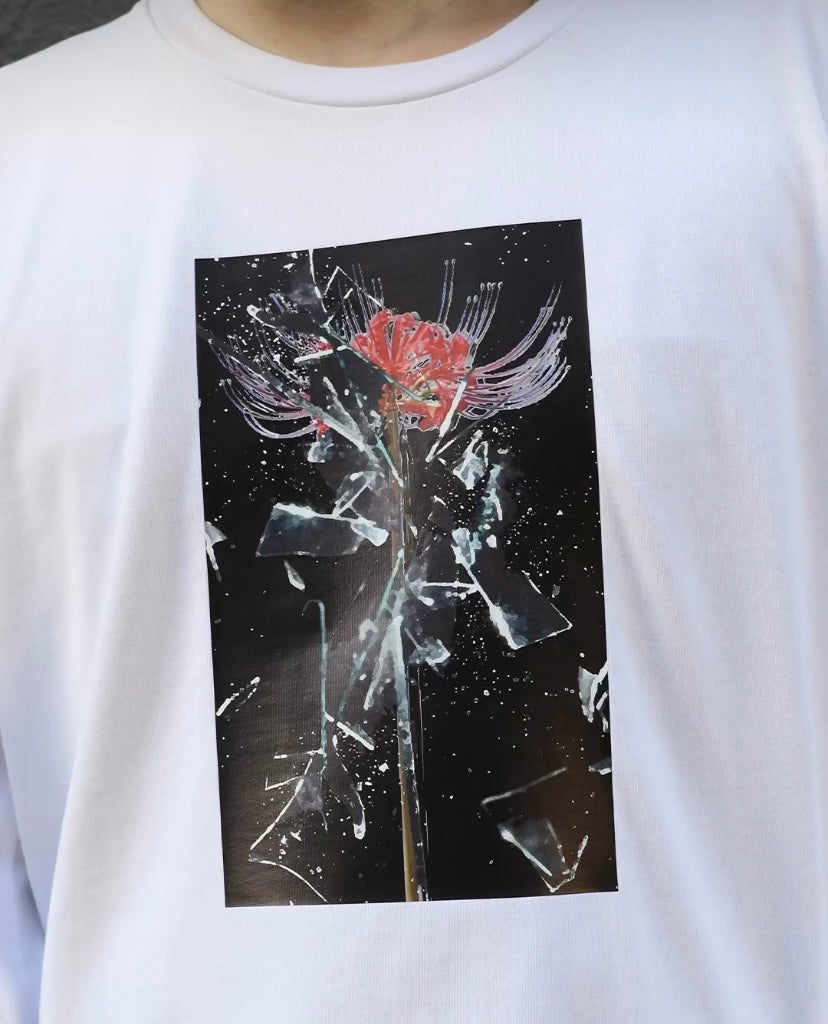 Meagratia • The Red Spider Lilies Printed T-Shirt