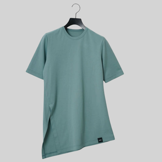 The Right Slit Tee – Ujoh