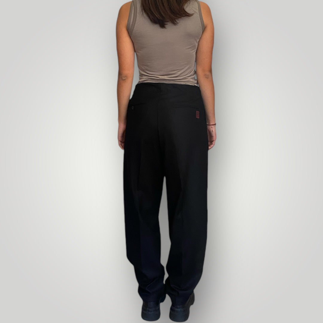 Meagratia • The Four Tuck Trousers