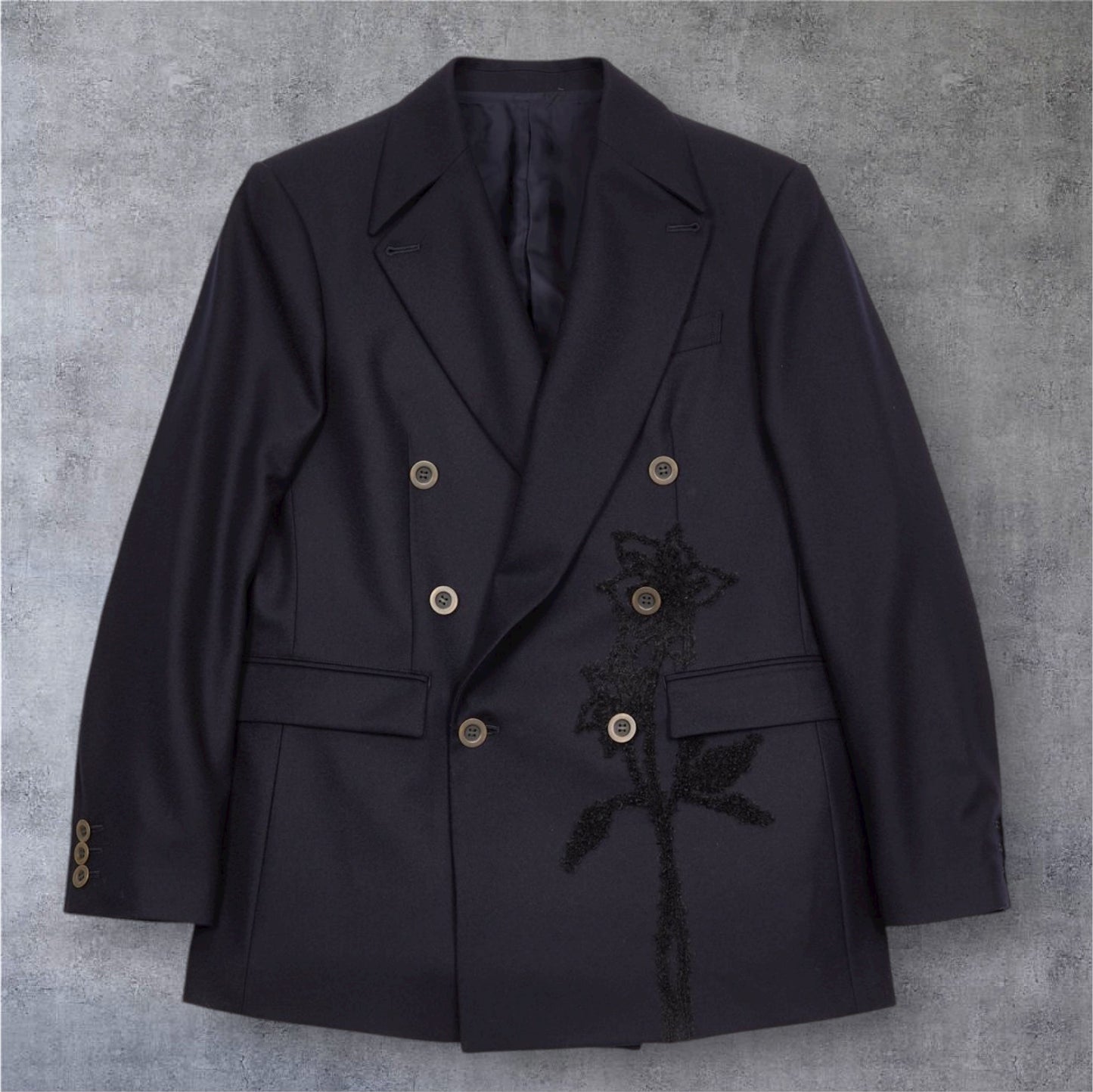 f The Double-Breasted Blazer – Meagratia