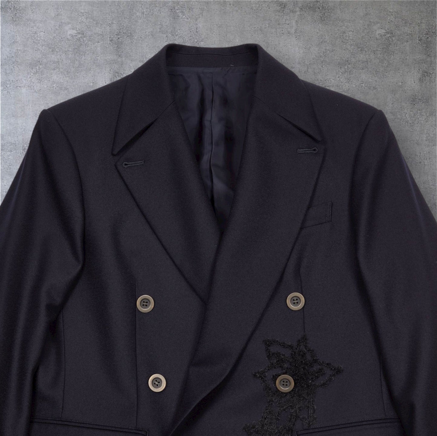 f The Double-Breasted Blazer – Meagratia