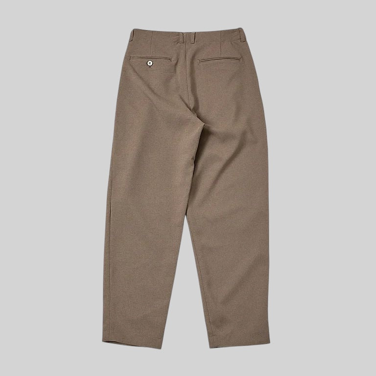 The double cross four tuck trousers – Meagratia
